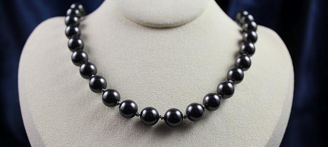 Dark Grey Pearl Necklace